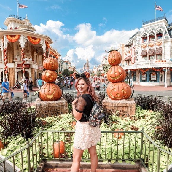 Hello everyone! Wanna get to know me? Look below! - Picture 5 of 7